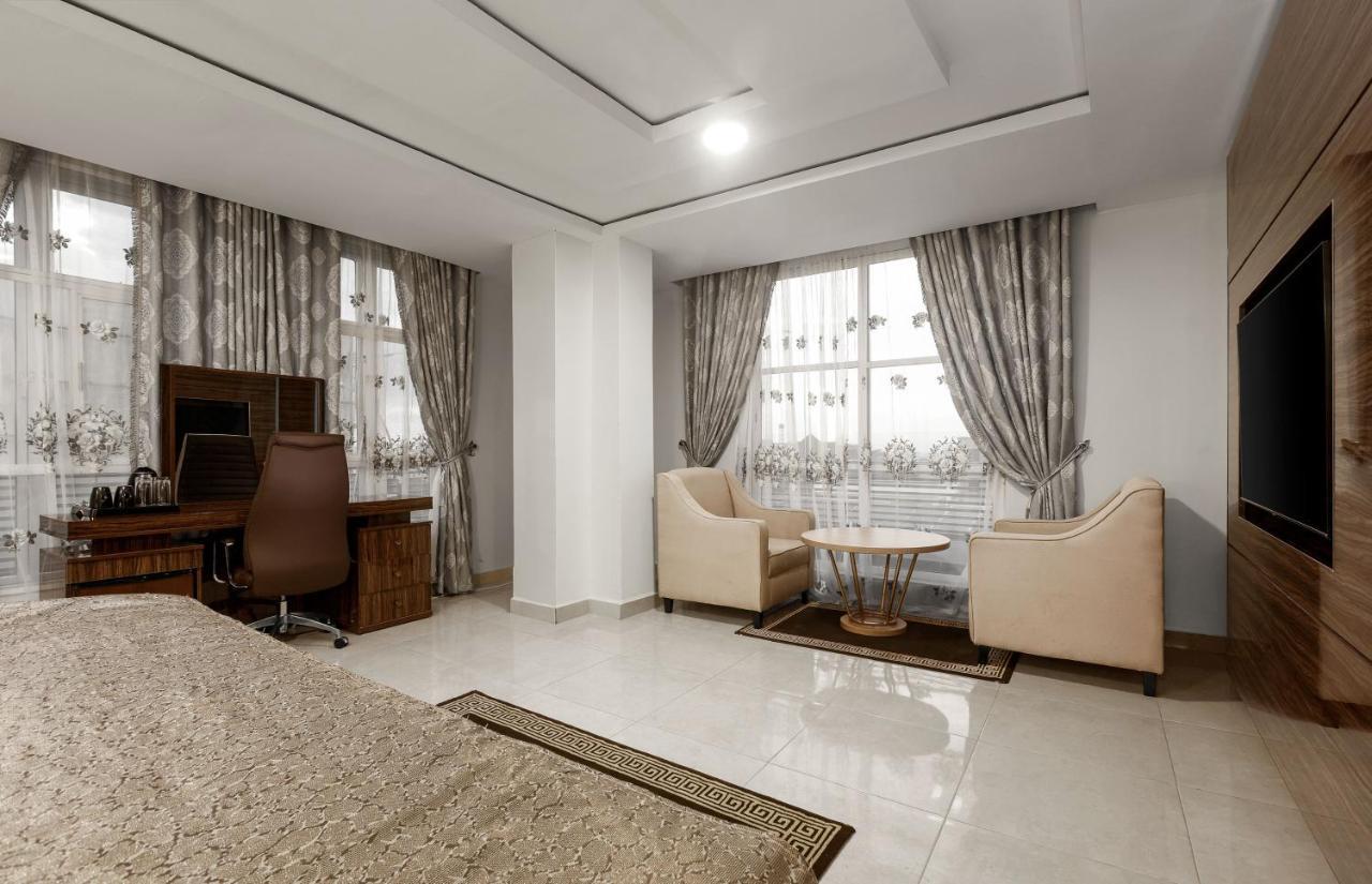 Aveon Hotel Абуджа Екстериор снимка