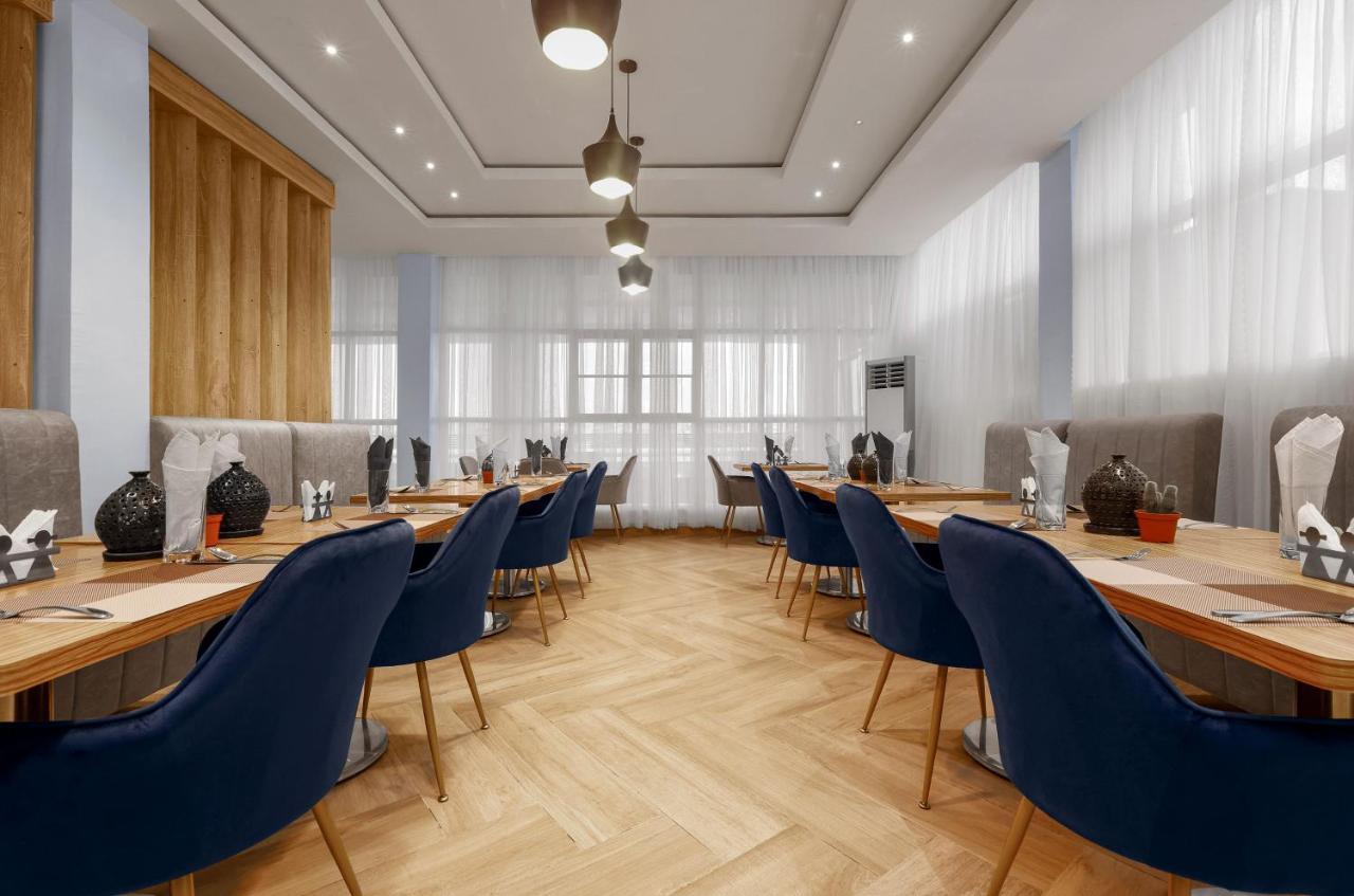 Aveon Hotel Абуджа Екстериор снимка