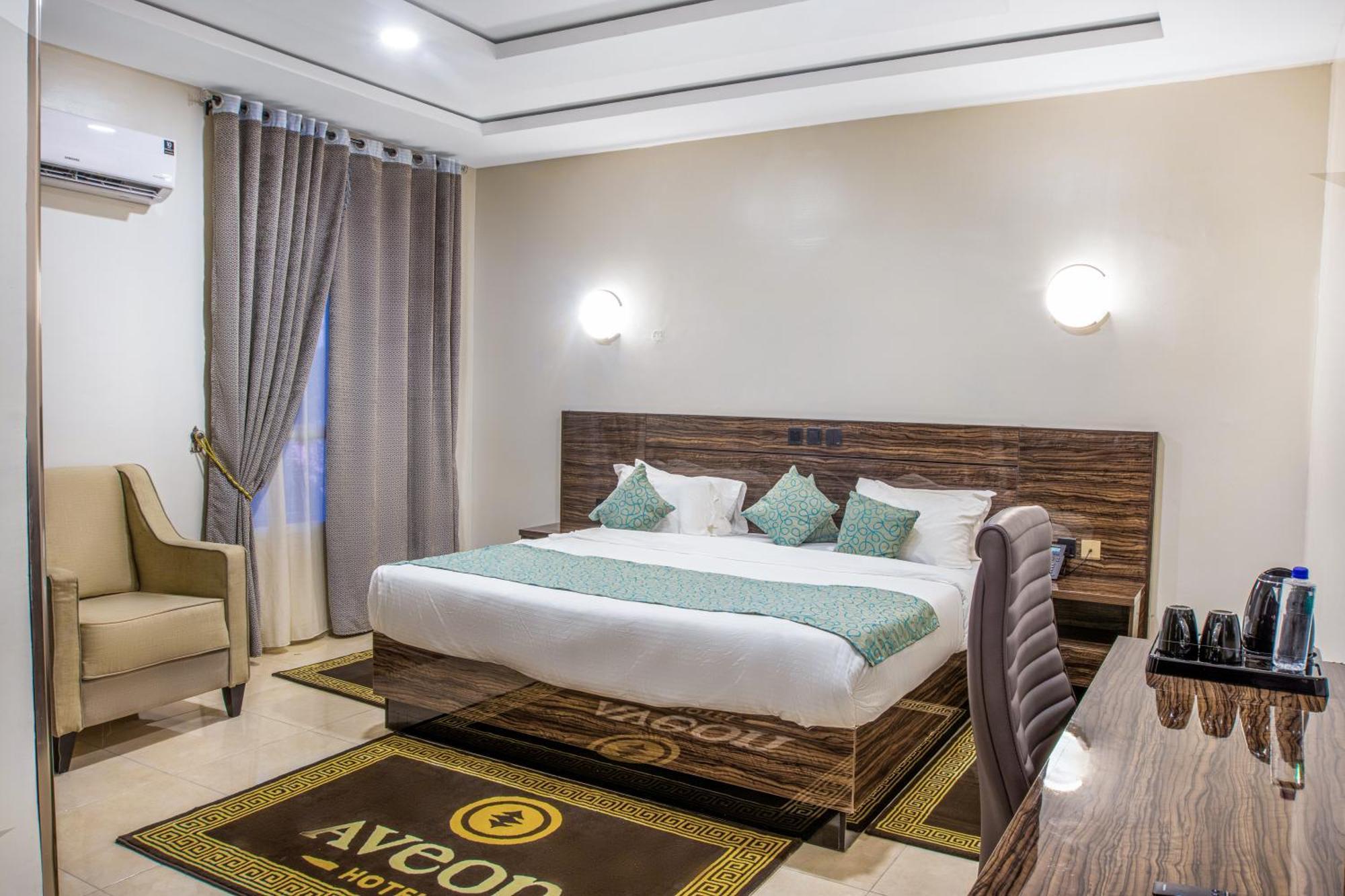 Aveon Hotel Абуджа Екстериор снимка