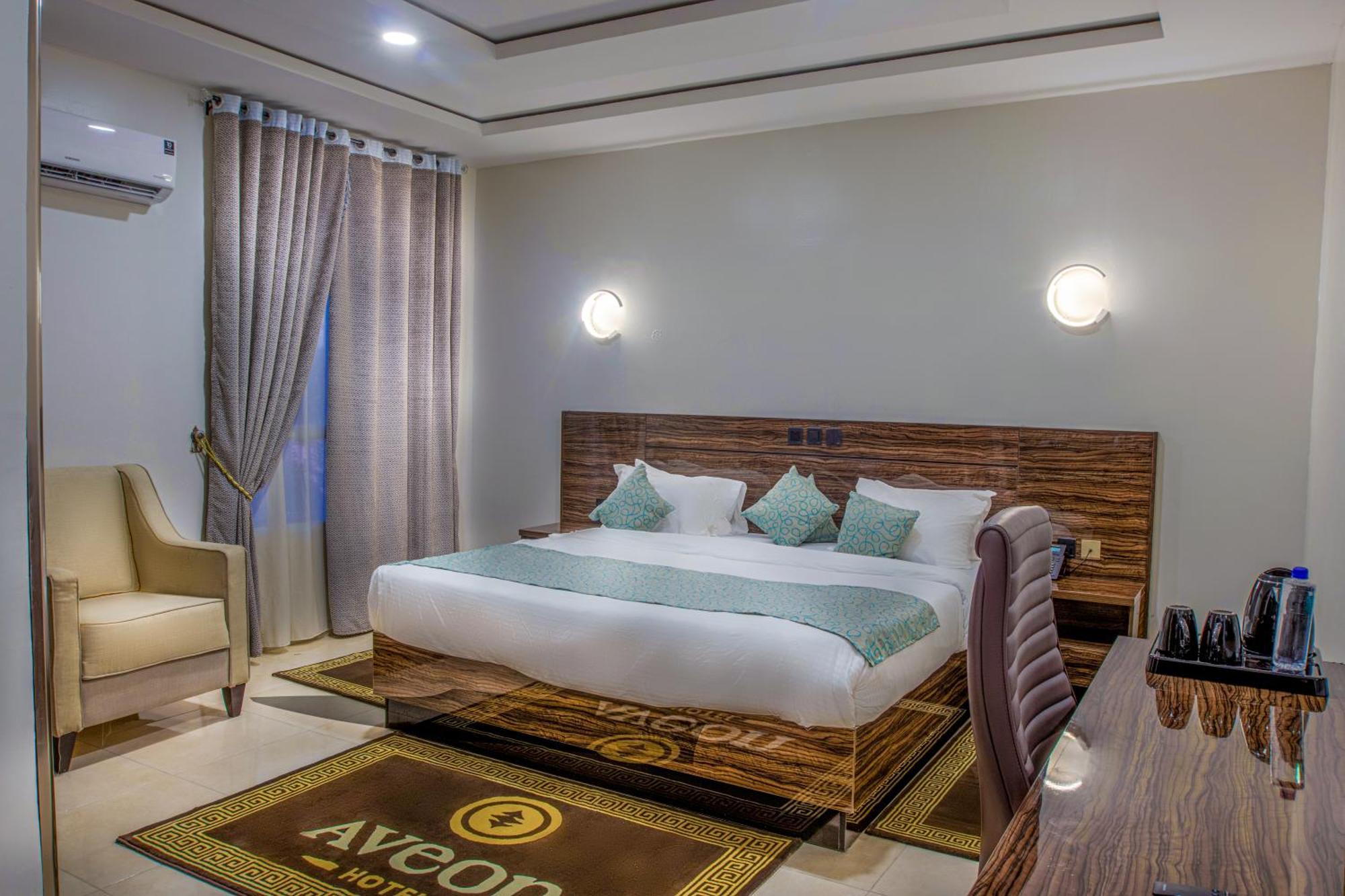 Aveon Hotel Абуджа Екстериор снимка