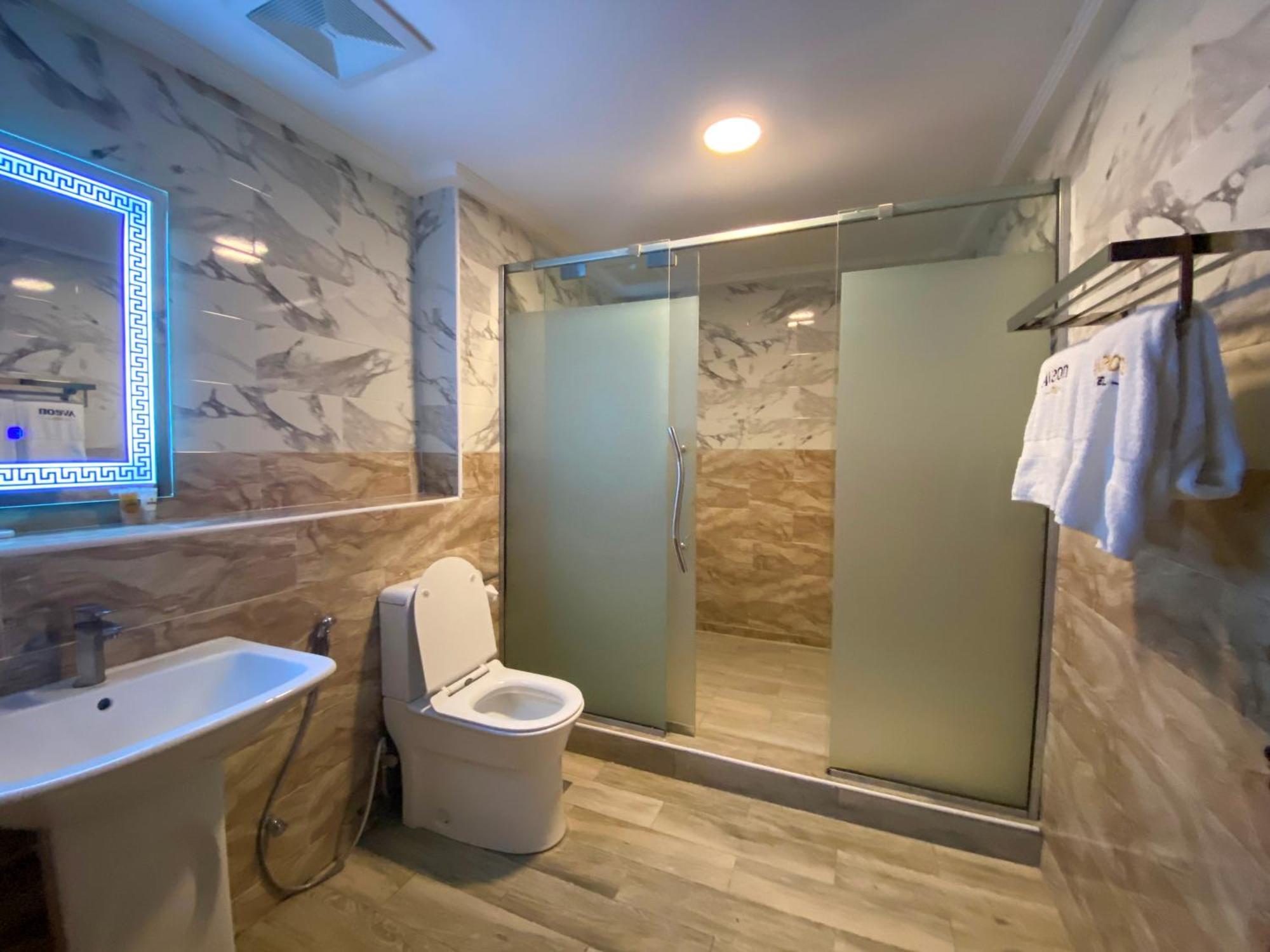 Aveon Hotel Абуджа Екстериор снимка