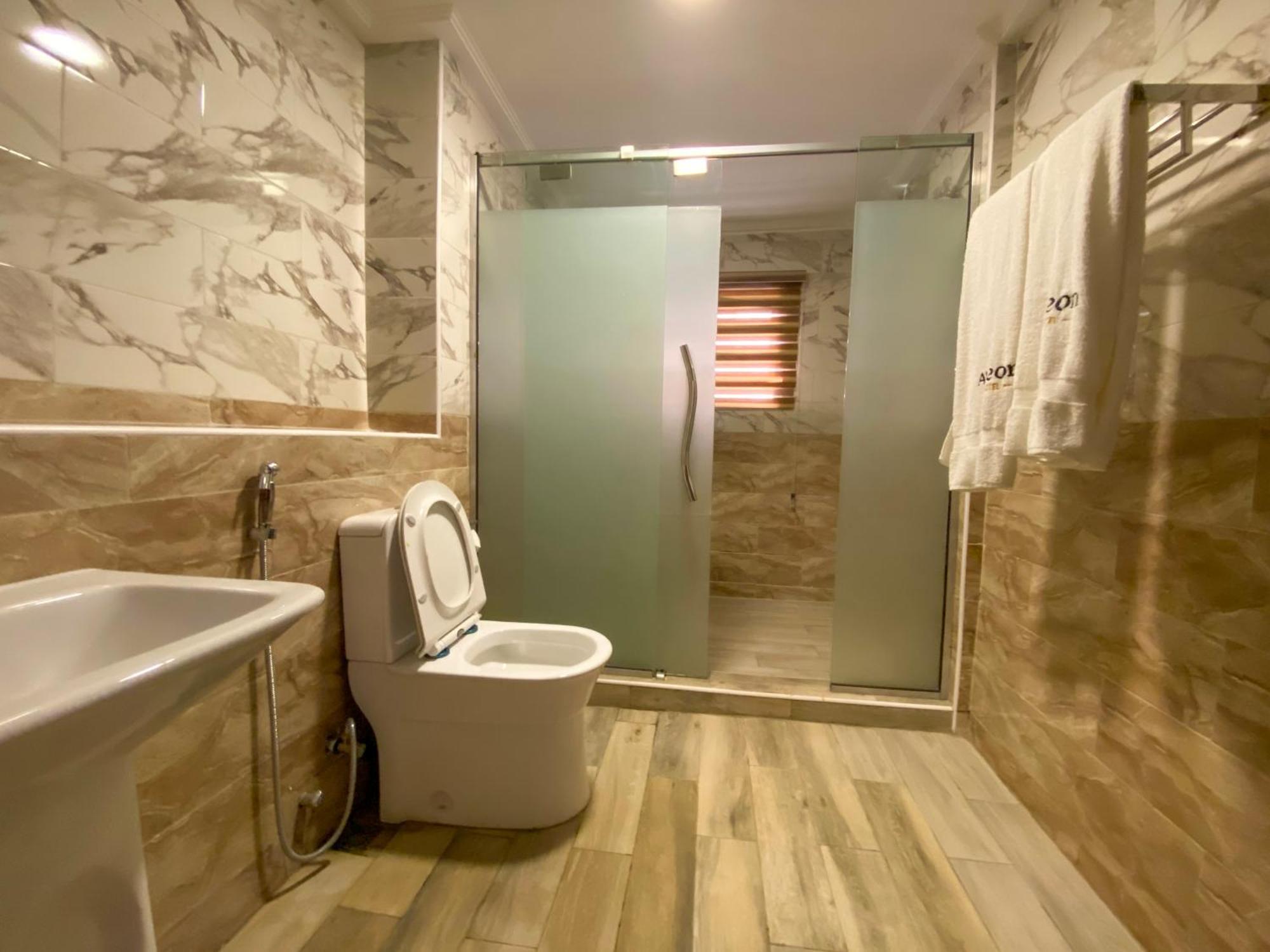 Aveon Hotel Абуджа Екстериор снимка